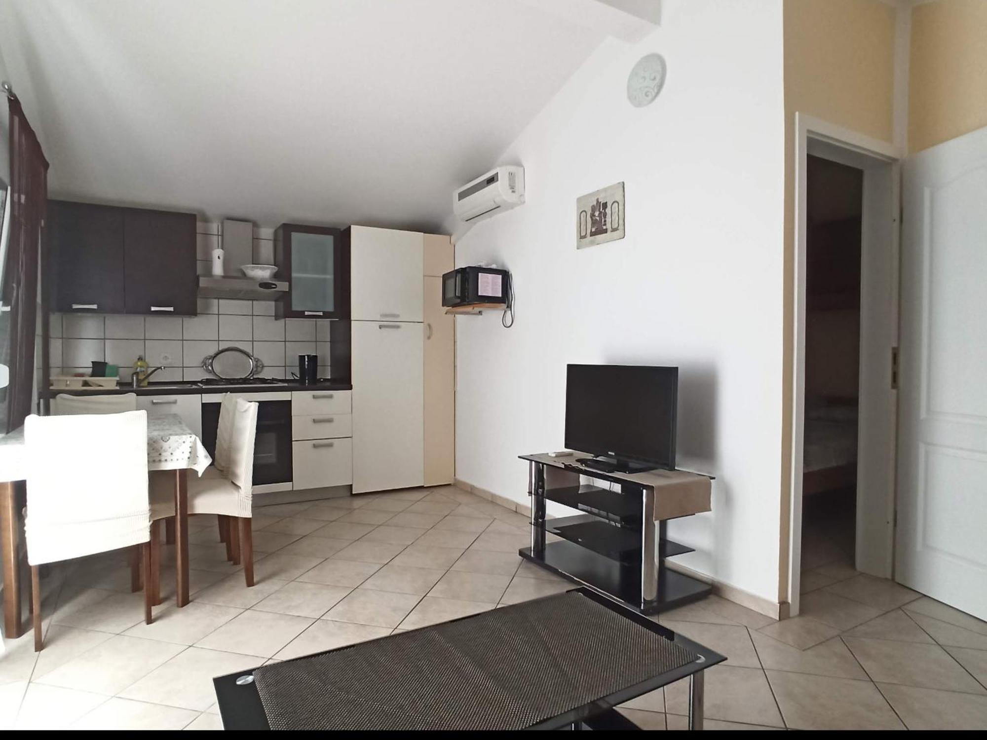 Apartmani Lun Vir Ngoại thất bức ảnh