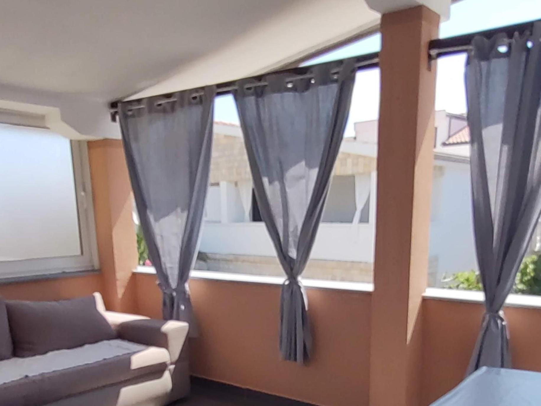 Apartmani Lun Vir Ngoại thất bức ảnh